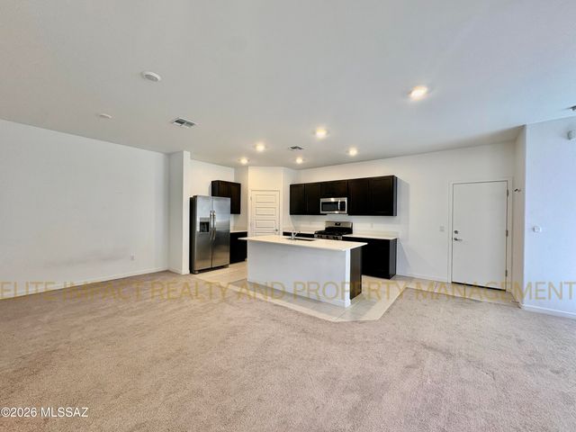 7064 W Vineridge Drive, Tucson, AZ 85757