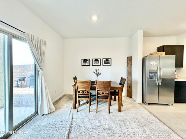 7064 W Vineridge Drive, Tucson, AZ 85757