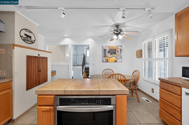 550 Lori Dr, Benicia, CA 94510