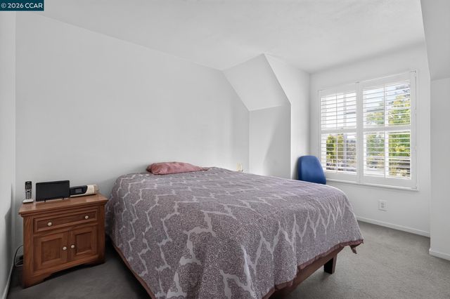 550 Lori Dr, Benicia, CA 94510