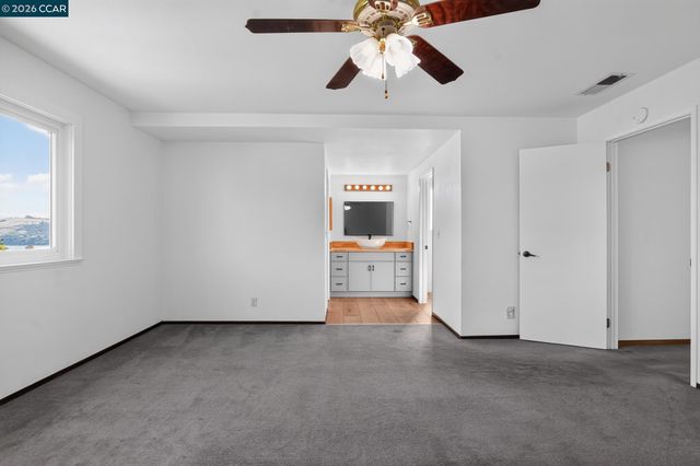 550 Lori Dr, Benicia, CA 94510
