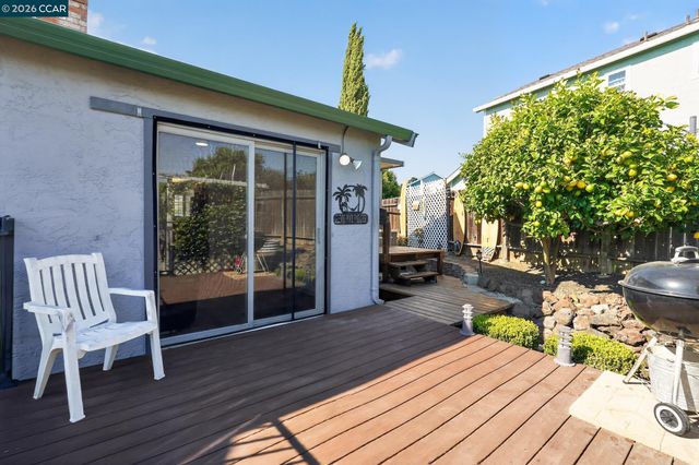 550 Lori Dr, Benicia, CA 94510