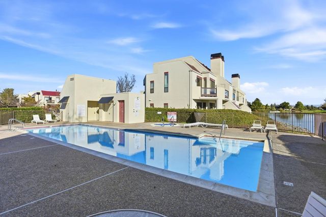 139 Shorebird Circle, Redwood City, CA 94065