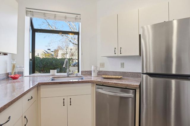 139 Shorebird Circle, Redwood City, CA 94065