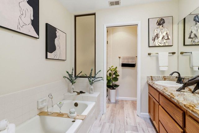 1400 Carpentier St, San Leandro, CA 94577