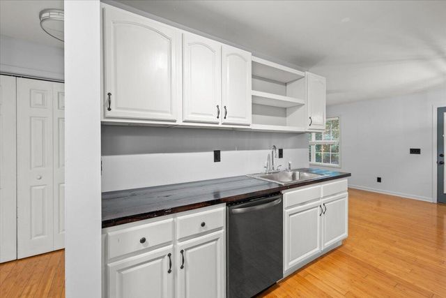 975 Sagamore Drive, Tunnel Hill, GA 30755