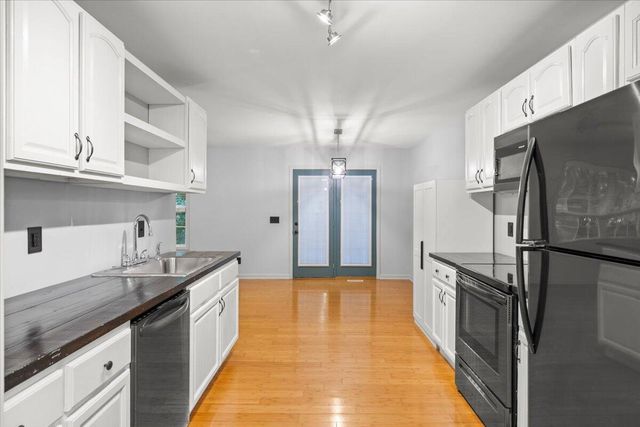 975 Sagamore Drive, Tunnel Hill, GA 30755