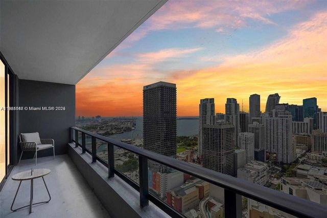 159 NE 6th St 4114, Miami, FL 33132