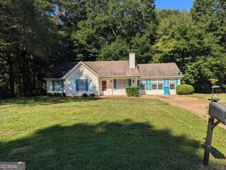 148 PEBBLE CREEK Drive, Jackson, GA 30233