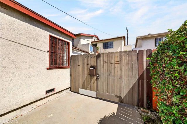2901 E 65th, Long Beach, CA 90805