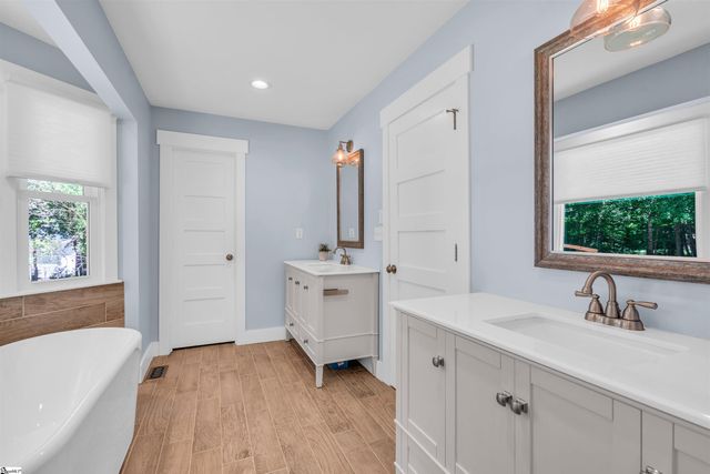 401 Tracy Trail, Greer, SC 29651