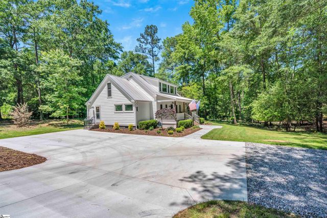 401 Tracy Trail, Greer, SC 29651