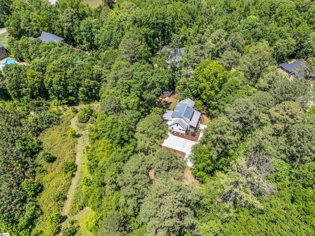 401 Tracy Trail, Greer, SC 29651