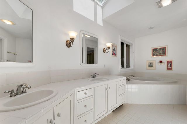 58 Kearsarge Road, New London, NH 03257