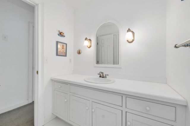 58 Kearsarge Road, New London, NH 03257