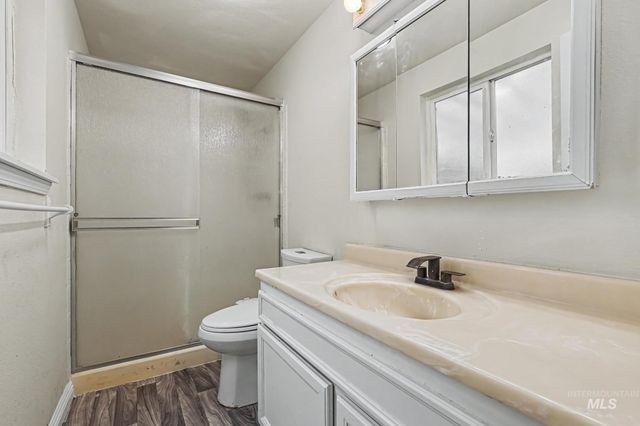 1576 S Linda Vista Ave, Boise, ID 83709