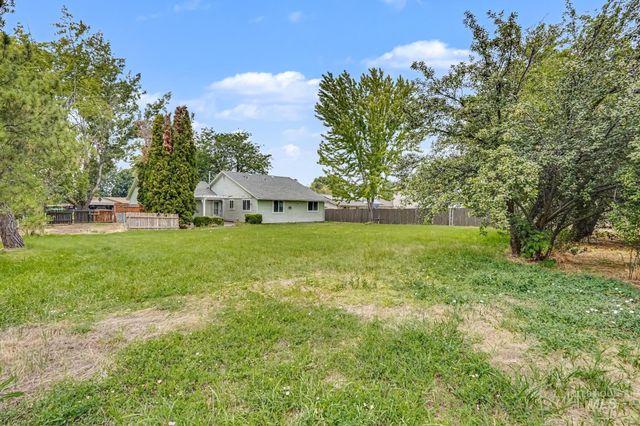1576 S Linda Vista Ave, Boise, ID 83709