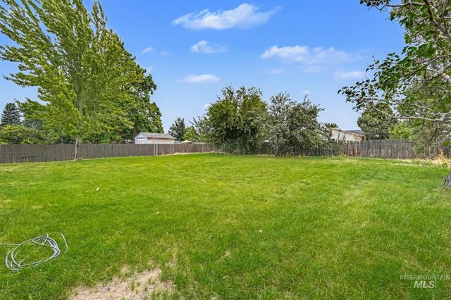 1576 S Linda Vista Ave, Boise, ID 83709