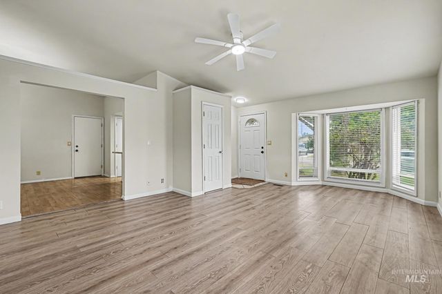 1576 S Linda Vista Ave, Boise, ID 83709
