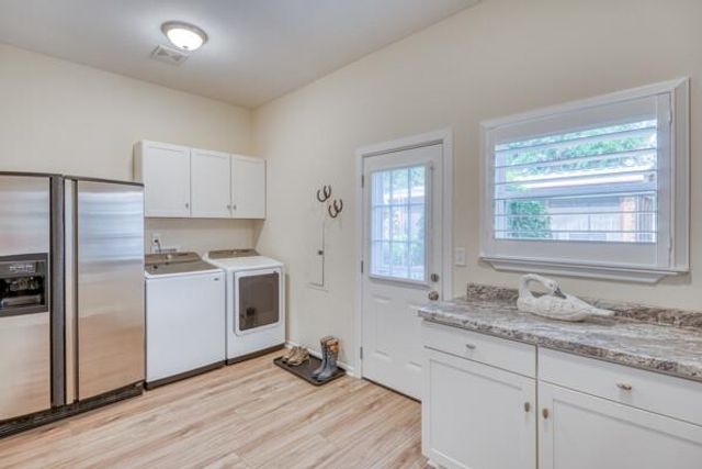 215 E McGee TRL, Kingsland, TX 78639