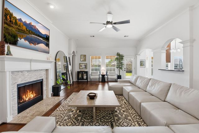 12806 Shadow Canyon Lane, Pearland, TX 77584