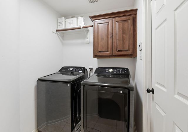 12806 Shadow Canyon Lane, Pearland, TX 77584