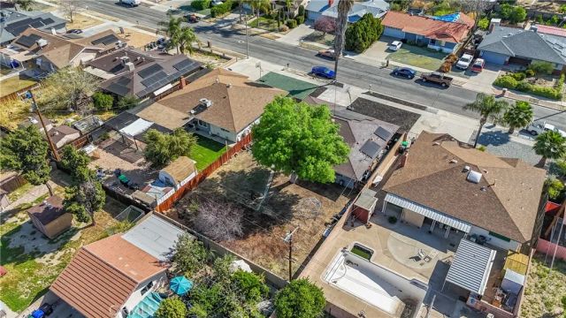 661 S Carmalita, Hemet, CA 92543