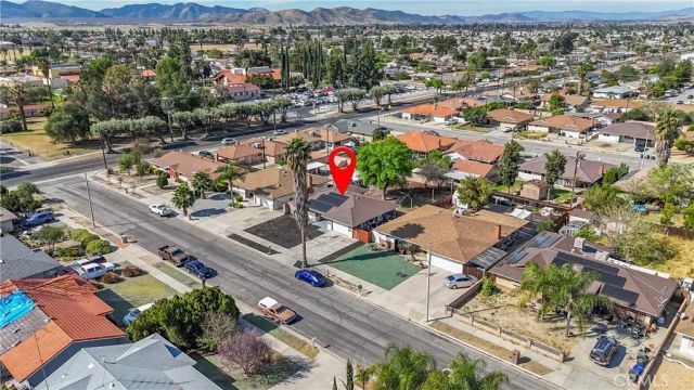 661 S Carmalita, Hemet, CA 92543