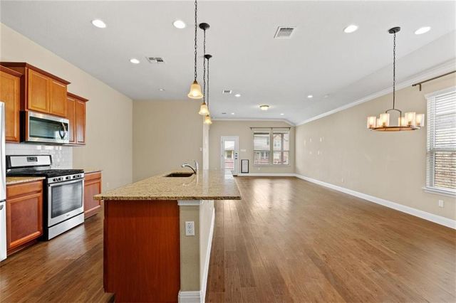 215 Methodius DR, Hutto, TX 78634