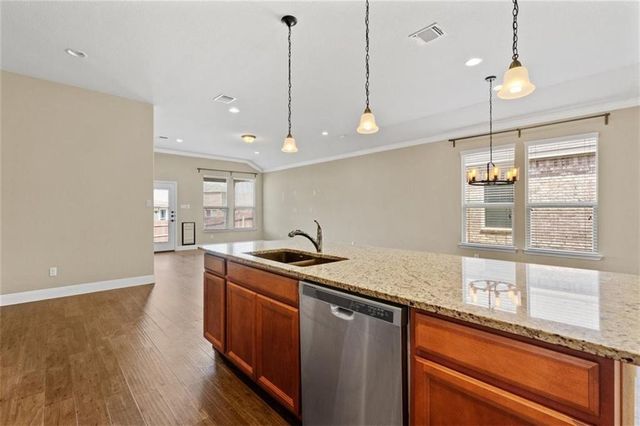 215 Methodius DR, Hutto, TX 78634