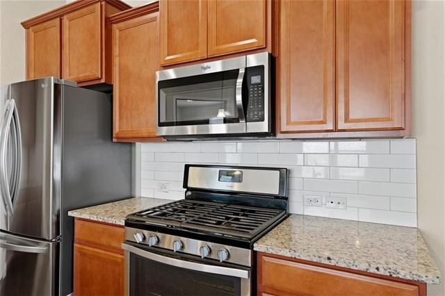 215 Methodius DR, Hutto, TX 78634