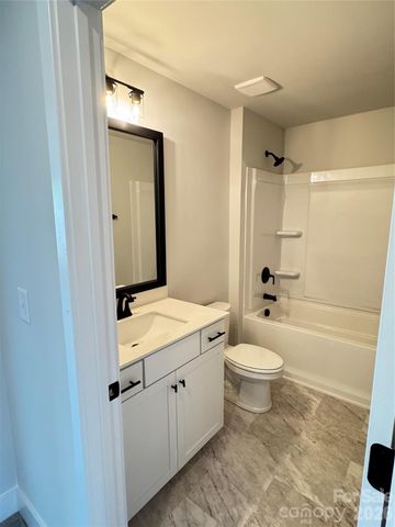 1230 Kildare Drive 81, Salisbury, NC 28146