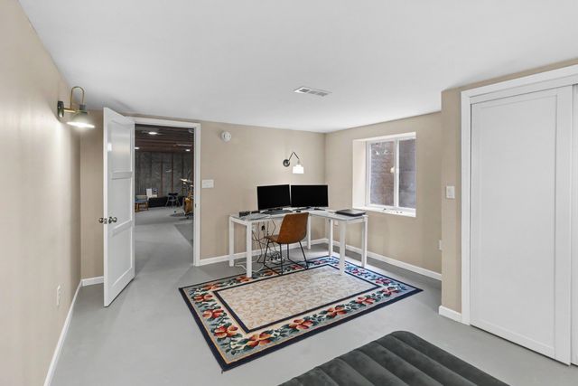 1767 N Cambridge Place, St. Joseph Twp, MI 49085