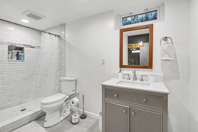 1767 N Cambridge Place, St. Joseph Twp, MI 49085