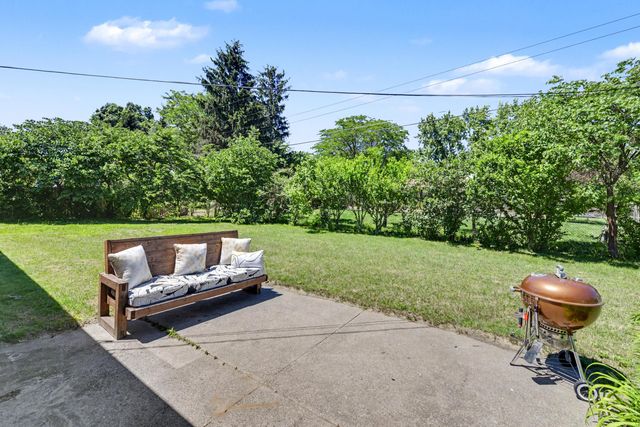 1767 N Cambridge Place, St. Joseph Twp, MI 49085