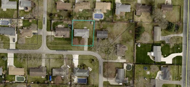 1767 N Cambridge Place, St. Joseph Twp, MI 49085
