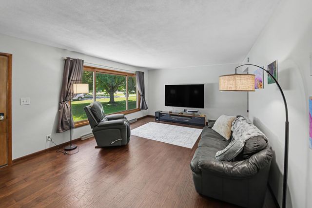 1767 N Cambridge Place, St. Joseph Twp, MI 49085