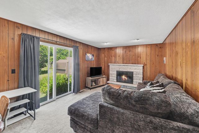 1767 N Cambridge Place, St. Joseph Twp, MI 49085