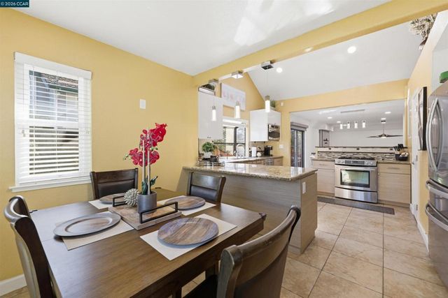 142 Sussex Ct, San Ramon, CA 94582
