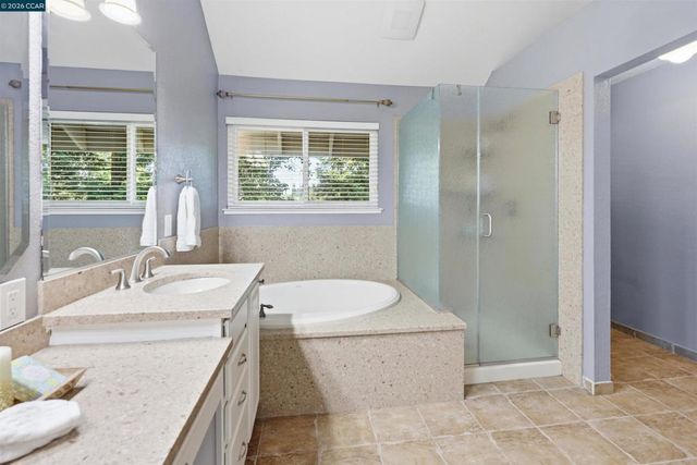 142 Sussex Ct, San Ramon, CA 94582