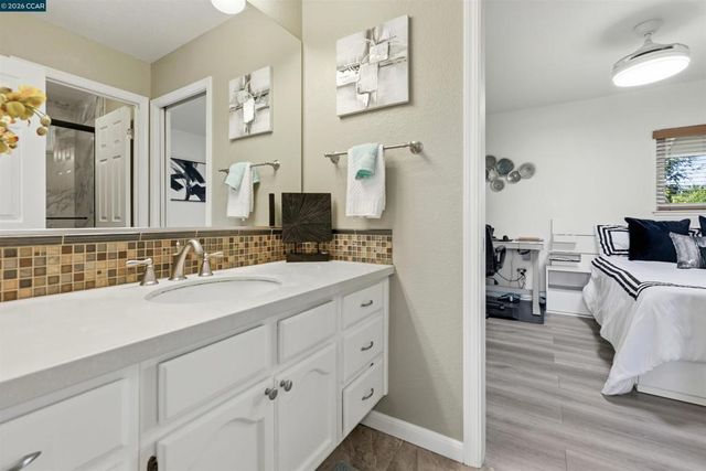 142 Sussex Ct, San Ramon, CA 94582