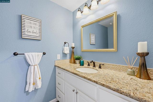 142 Sussex Ct, San Ramon, CA 94582