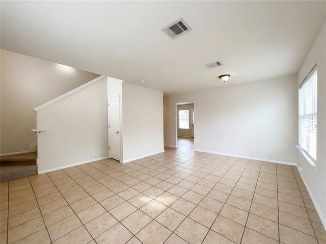 965 Sweet Gum DR, Kyle, TX 78640