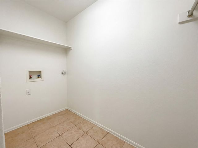 965 Sweet Gum DR, Kyle, TX 78640