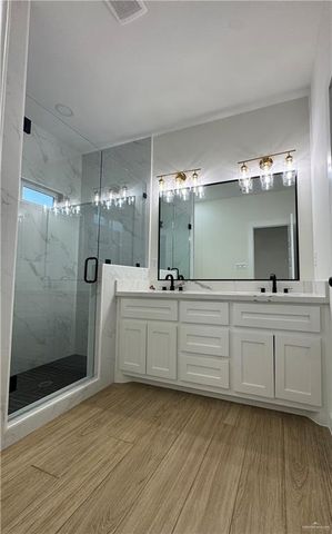 809 E Costa Del Sol Avenue, Edinburg, TX 78542