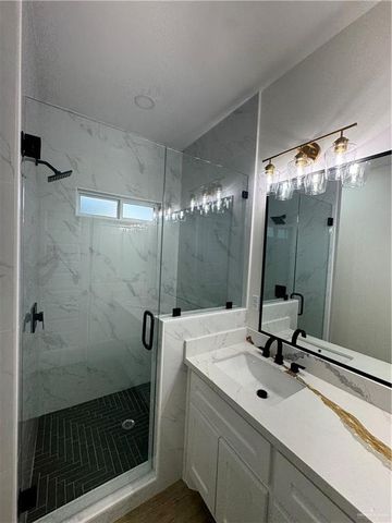 809 E Costa Del Sol Avenue, Edinburg, TX 78542