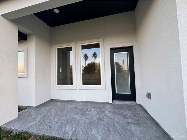 809 E Costa Del Sol Avenue, Edinburg, TX 78542