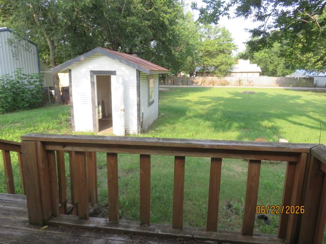 705 S Patterson Street, Campbell, TX 75422