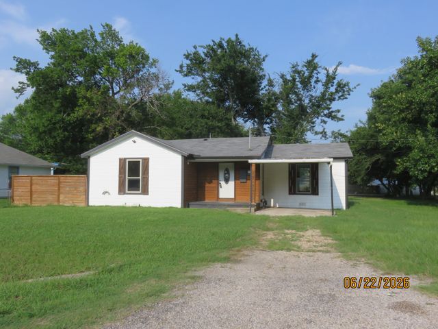 705 S Patterson Street, Campbell, TX 75422