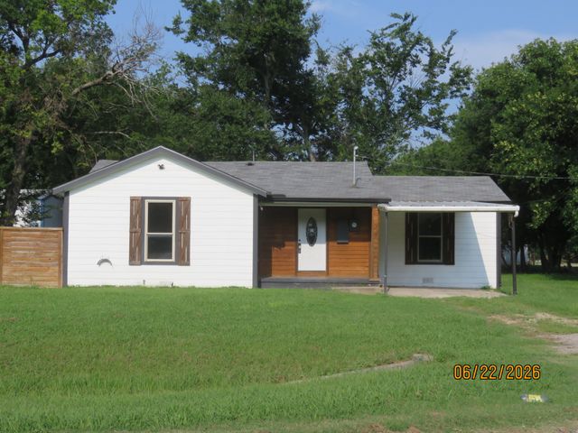 705 S Patterson Street, Campbell, TX 75422